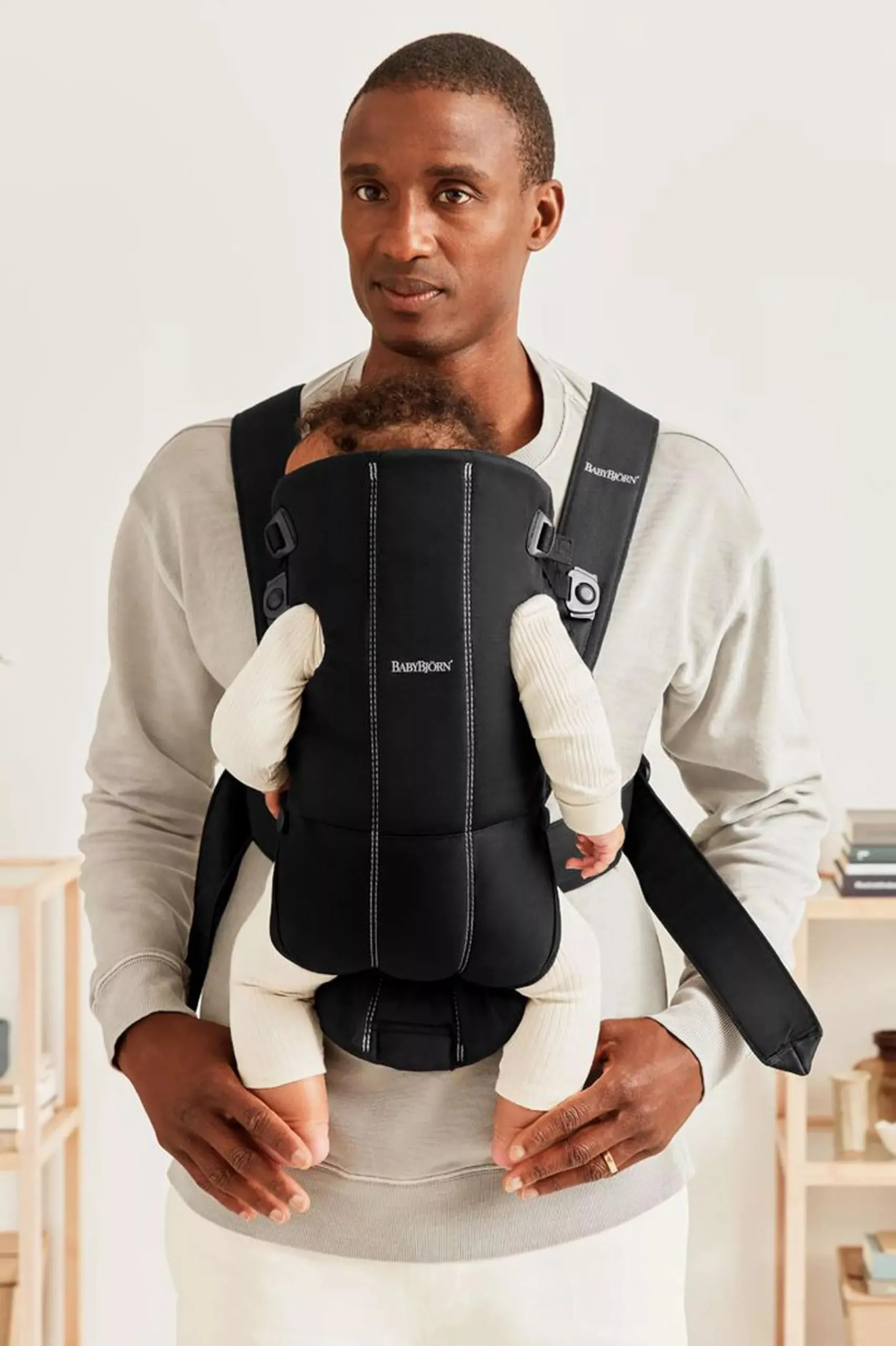 BabyBjörn Baby Carrier Mini – Adjustable, Easy-to-Use Ergonomic Carrier for Newborns and Infants (7-24 lbs)