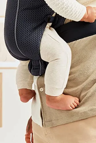 BabyBjörn Baby Carrier Mini – Adjustable, Easy-to-Use Ergonomic Carrier for Newborns and Infants (7-24 lbs)