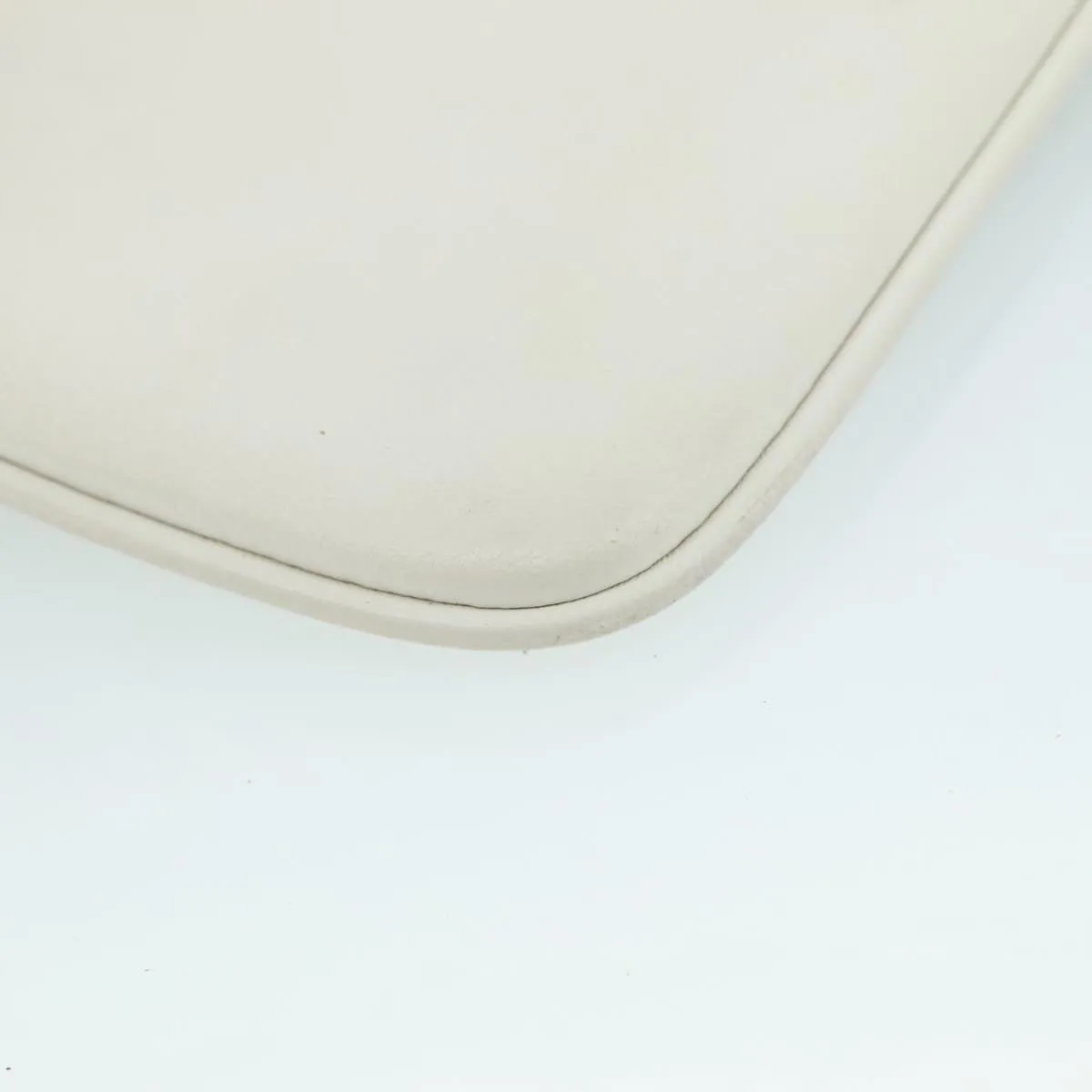 Balenciaga Everyday White Leather Bag