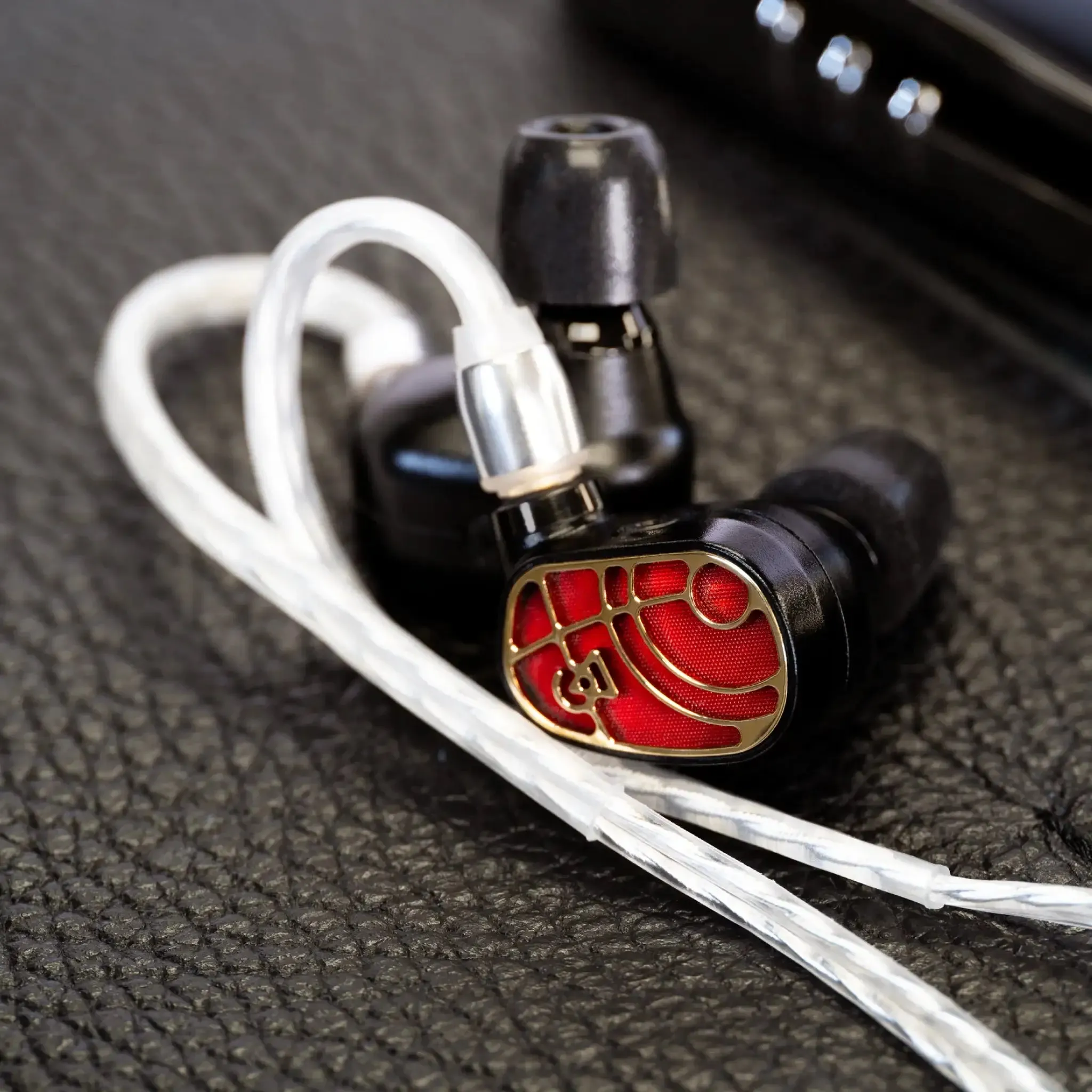 Campfire Audio Solaris Multiverse III | Hybrid Universal IEMs