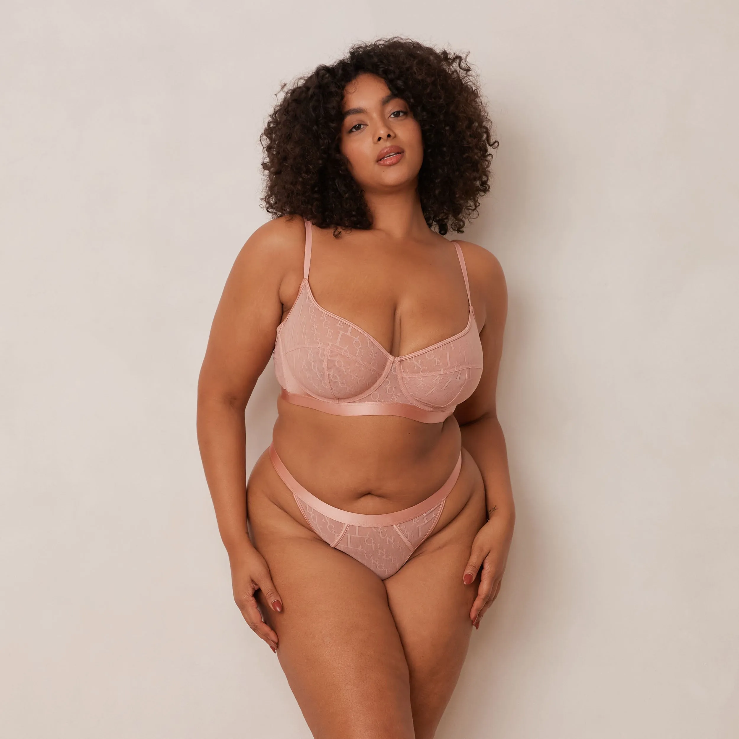 Chic Balcony Bra  - Pink