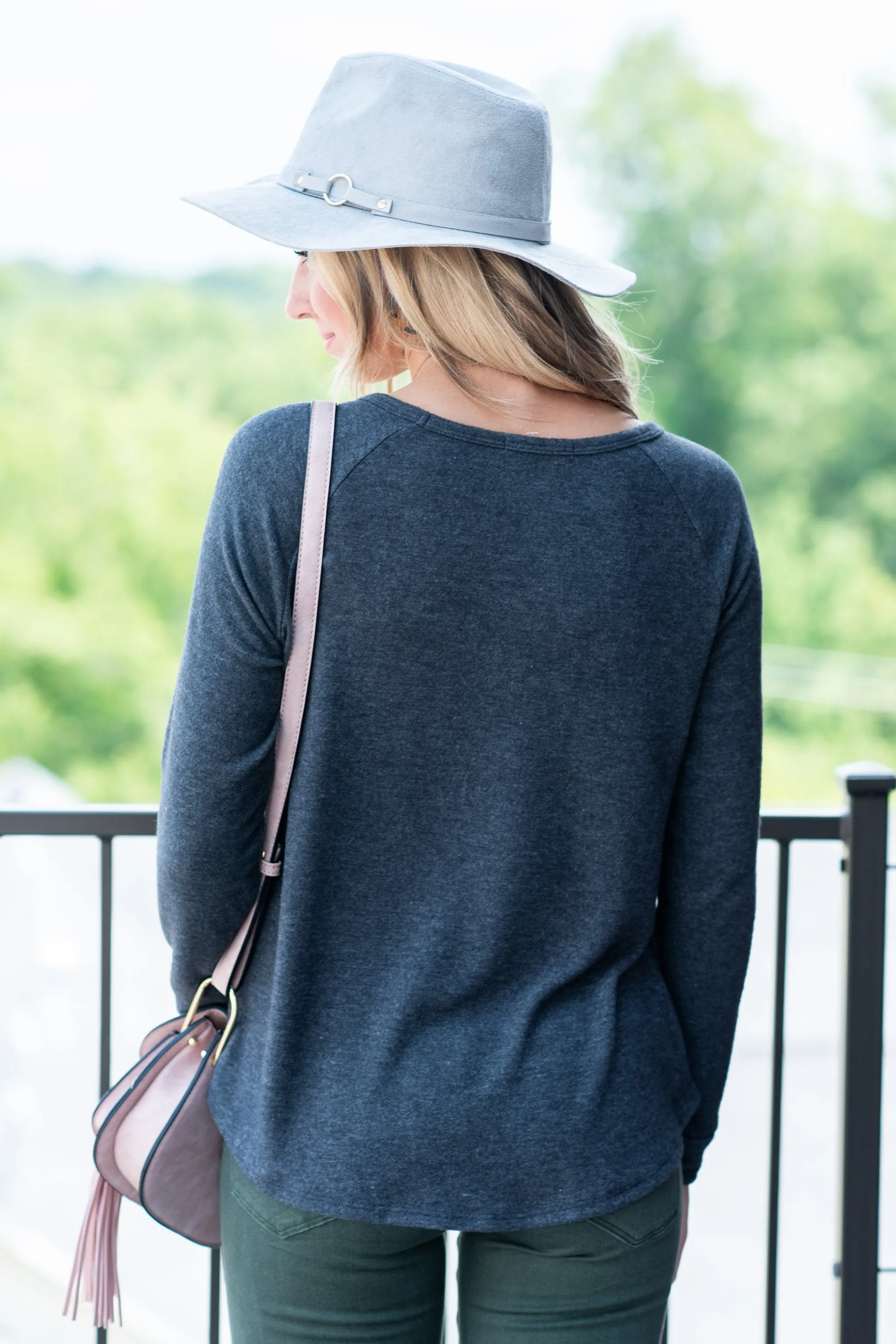 Chic Escape Top, Charcoal