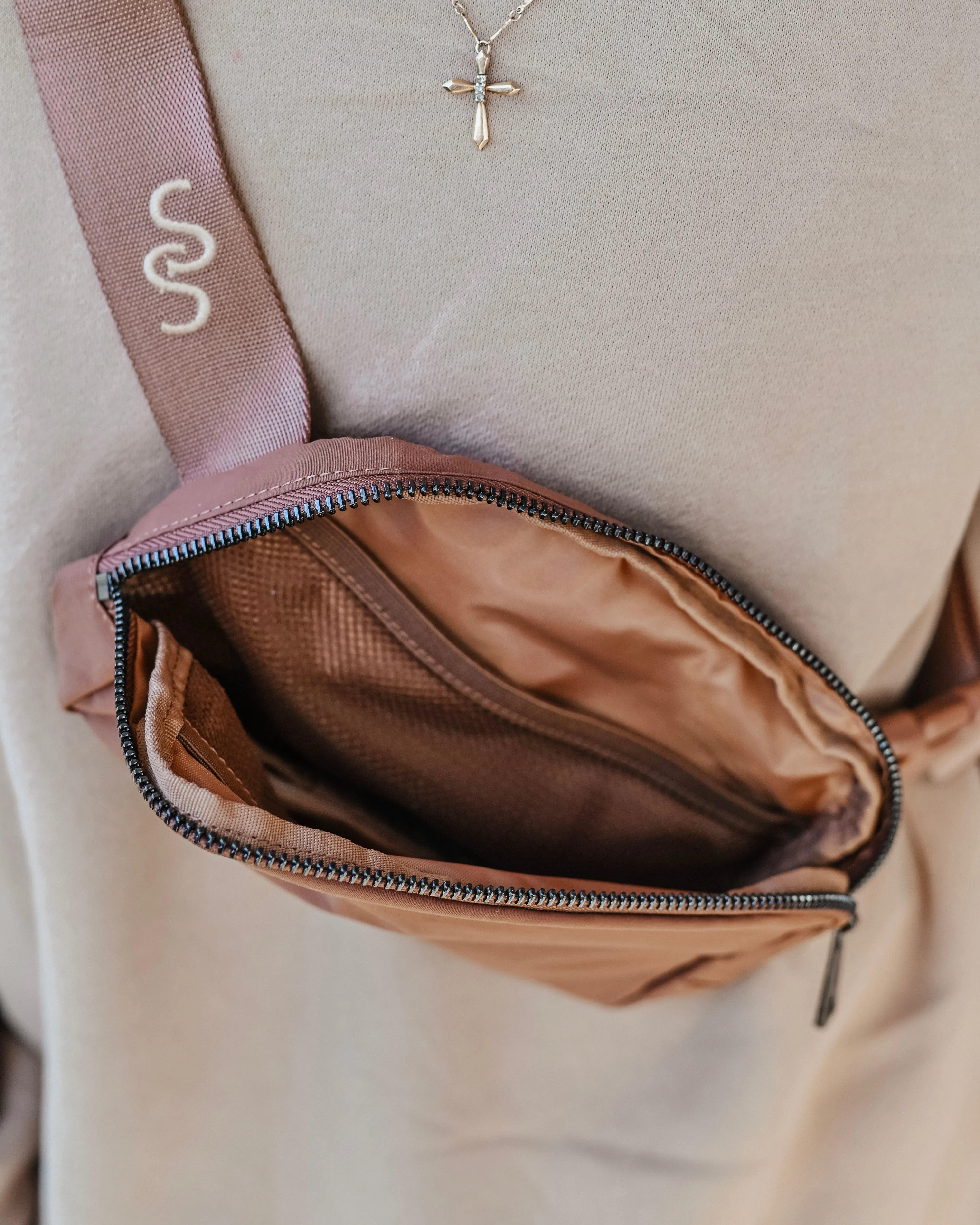 Share Studio Belt Bag