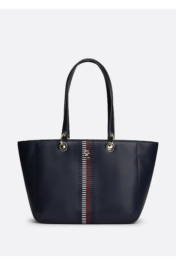 TH CHIC TOTE CORP