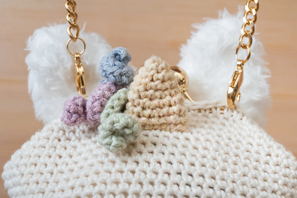 The Dainty Purse Amigurumi Pattern & Kit