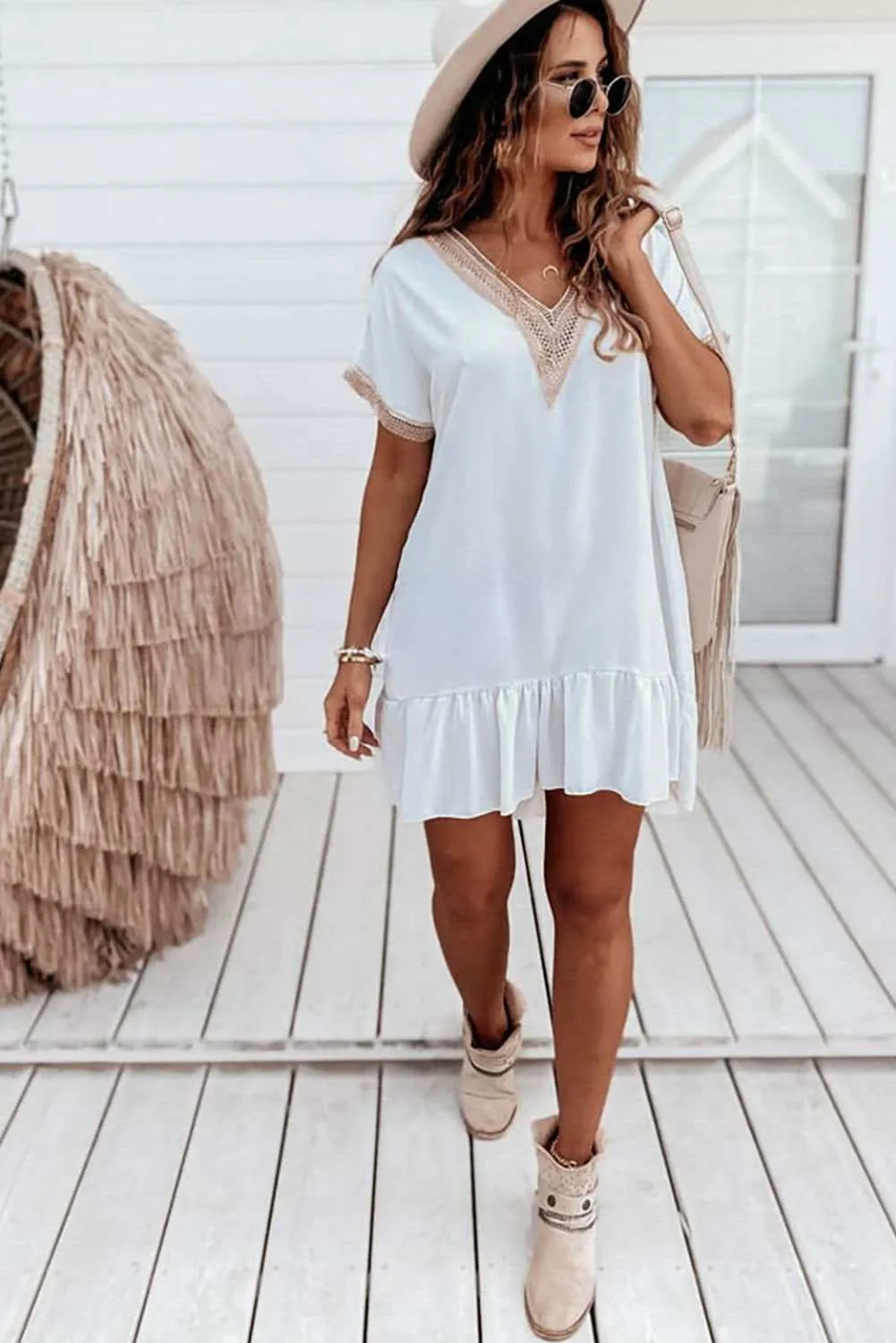 White Lace Trim Contrast Short Sleeve Ruffled Mini Dress