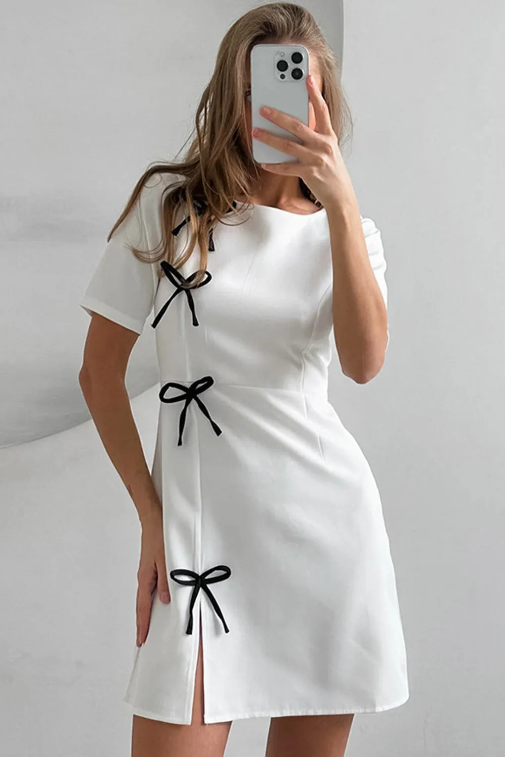 White Stripe New Chinese Bowknot Round Neck Short Dress